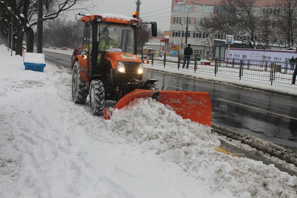 Zasypało Warszawę. W ciągu nocy napadało 12 cm śniegu