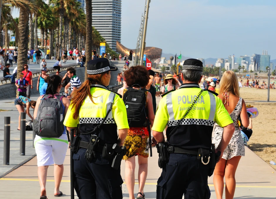 Policija