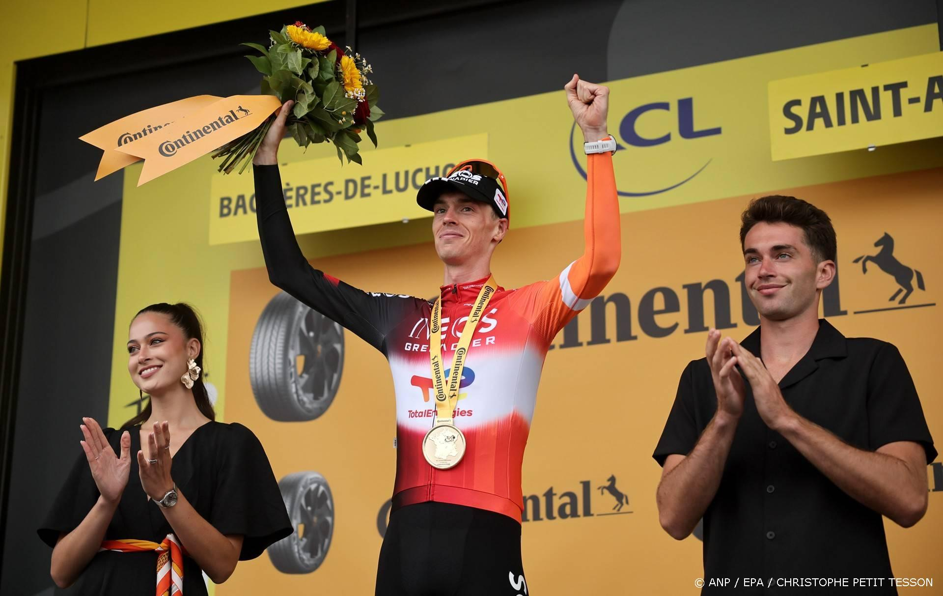Dempster emotioneel na Arensman-zege Tour: 'Druk moet weg'