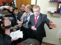 TVN ma płacić za utrzymanie TVP