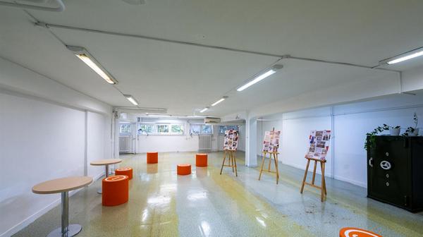 Apteka Designu będzie organizować spotkania branżowe, inicjować różnorakie projekty, integrować projektantów z różnych dziedzin i środowisk, w tym uczelni wyższych, kolektywów, NGO-sów, startupów i przedsiębiorstw.