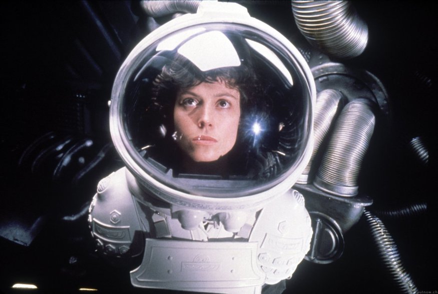 Sigourney Weaver w filmie "Obcy" (kadr z filmu)