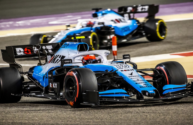 Kubica weźmie udział we wtorkowych testach w Bahrajnie
