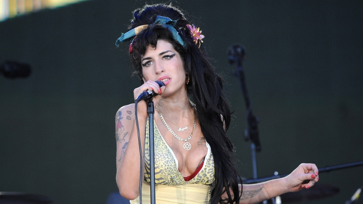 Ojciec Amy Winehouse, Mitch, zaprzeczył jakoby w planach był film o jego córce. Co więcej, zarzeka się, że takie dzieło nigdy nie powstanie.