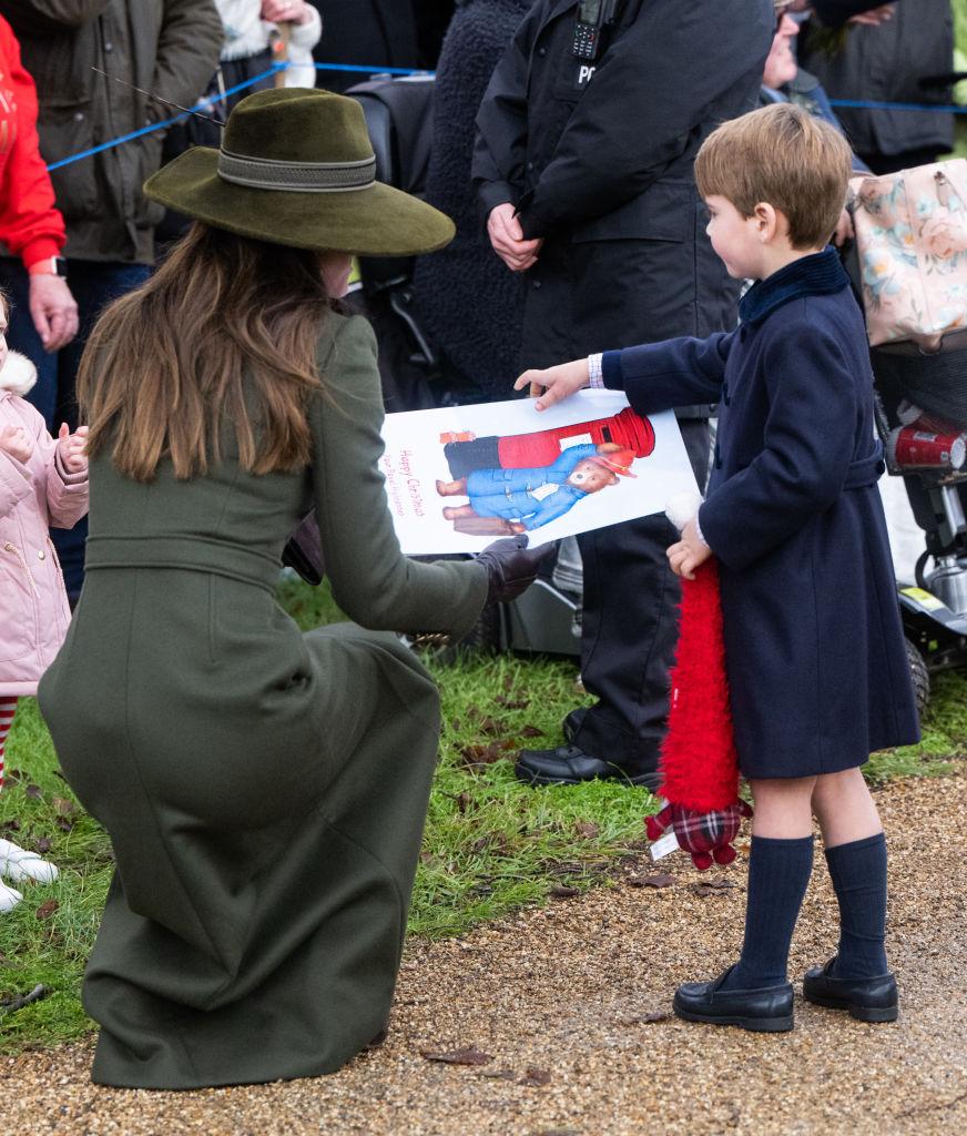 It is no coincidence that Prince Louis does not wear long trousers even in winter - children of the royal family and the aristocracy cannot wear them until after the age of eight.