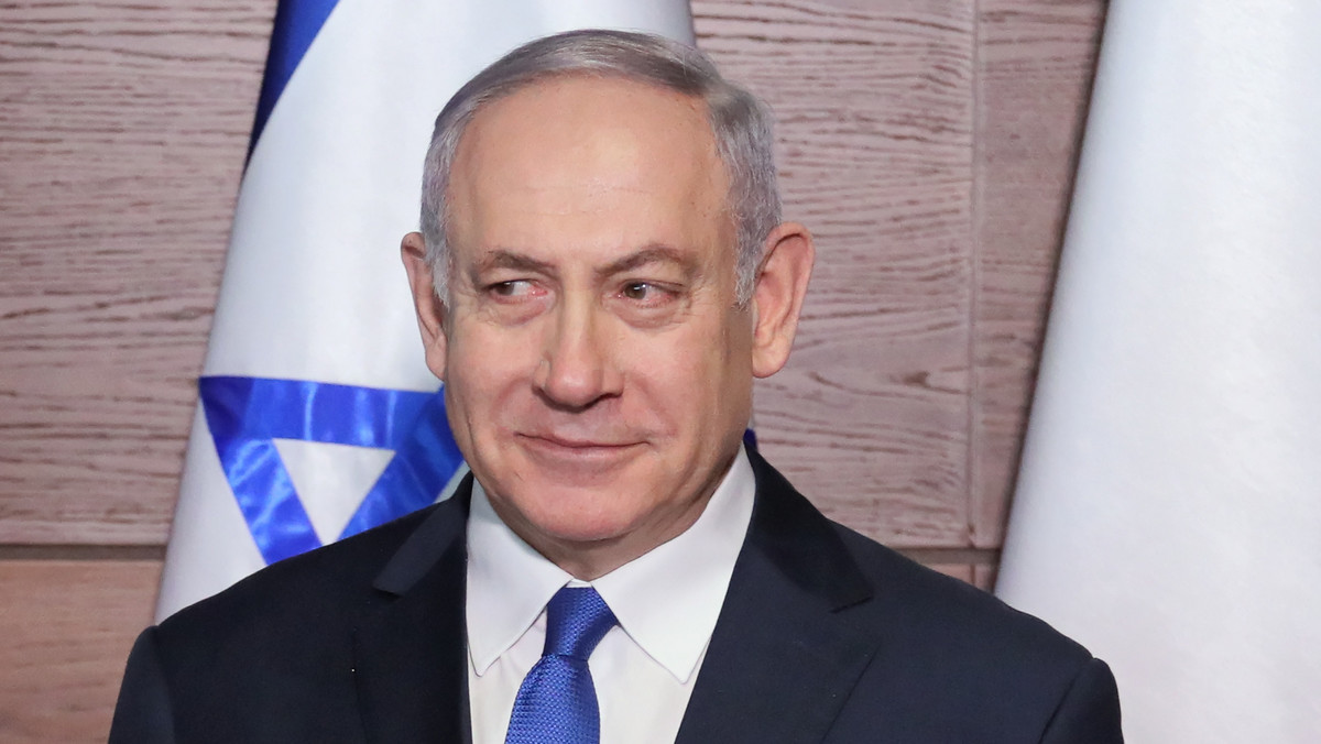 Rijad al-Maliki, szef palestyńskiej dyplomacji, stwierdził że premier Benjamin Netanjahu stanie "przed prawdziwym problemem", jeśli będzie chciał zrealizować swoją obietnicę wyborczą dotyczącą żydowskich osiedli na Zachodnim Brzegu. Netanjahu zapowiedział przyłączenie tych osiedli do Izraela.