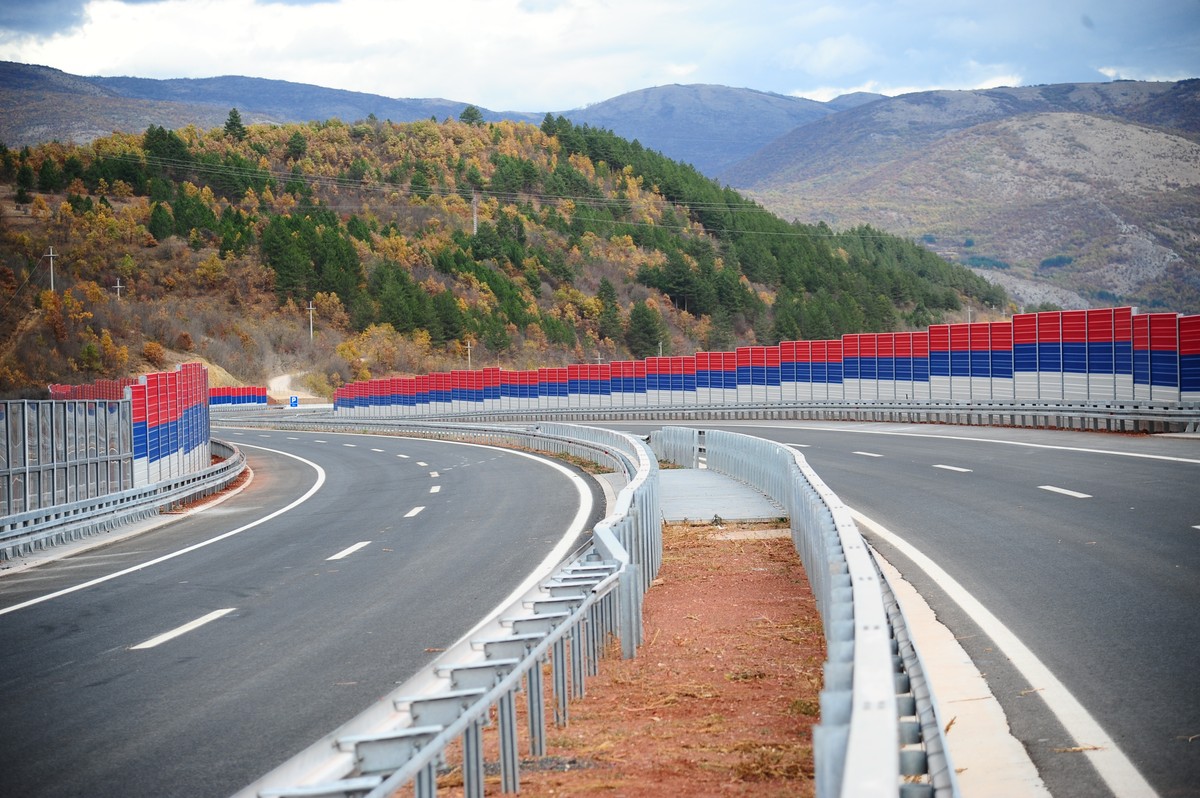 Širi se mreža autoputeva u Srbiji, krajem godine gradićemo osam brzih deonica, evo gde sve i kada (mapa)