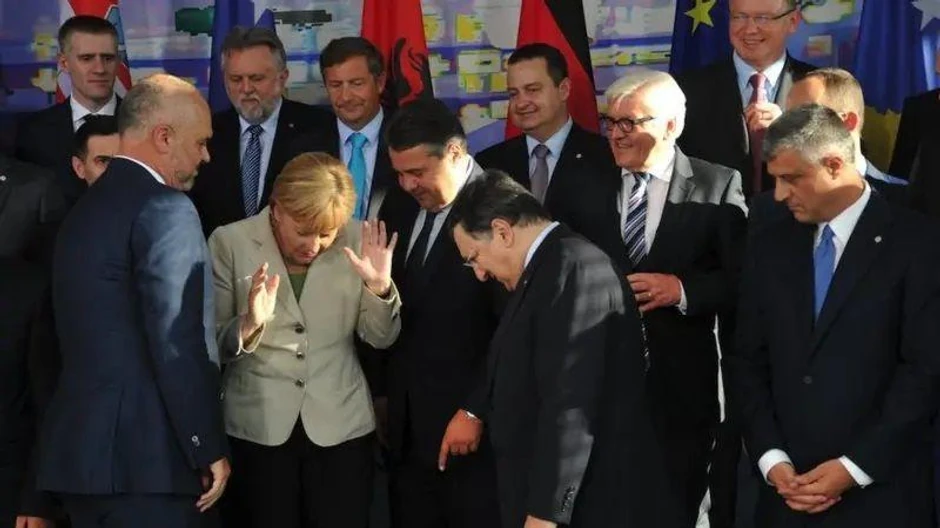 Ovako je sve počelo: Angela Merkel okružena evropskim i balkanskim liderima u Berlinu 2014. godine | Foto: Getty Images