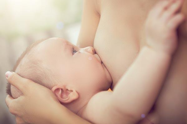Tanácsok szülőknek, ha tejallergiás a csecsemő | EgészségKalauz