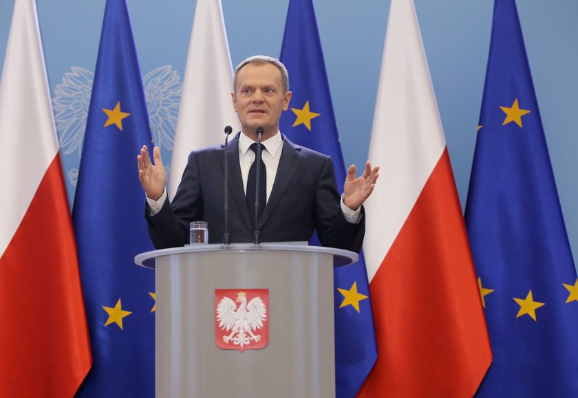 Donald Tusk odchodzi i co dalej? 