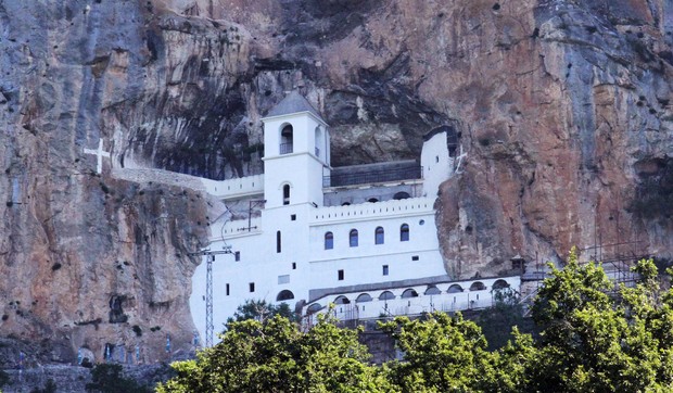 Manastir Ostrog