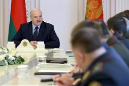 łukaszenka białoruś mińsk zebranie gabinet 