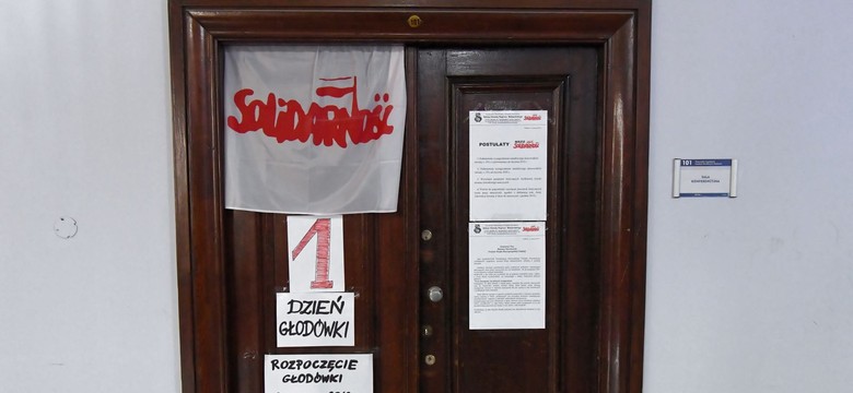 Była szefowa MEN apeluje o zaprzestanie "farsy": Panie premierze, proszę nie chować się za plecami pań minister