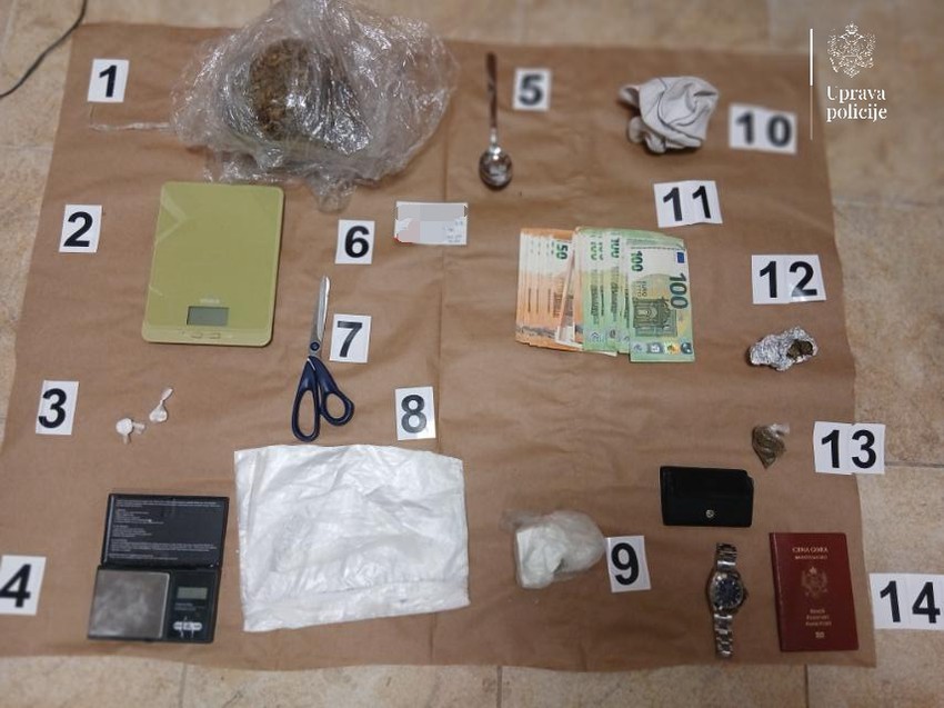 Zaplenjeni predmeti tokom pretresa