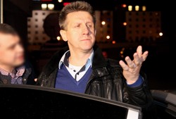 Jan Bury usłyszał sześć zarzutów. Nie przyznaje się do winy