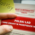 W skarbówce nie rozumieją Polskiego Ładu, a mają go tłumaczyć. "Strach przyjść do pracy"