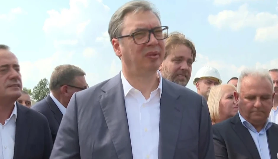 Vučić je poručio da jedva čeka rezultate opozicije u opštini Medijana