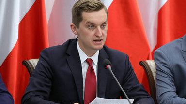 Wiceminister: resort zajmie stanowisko w sprawie publikacji Onetu o Łukaszu Piebiaku