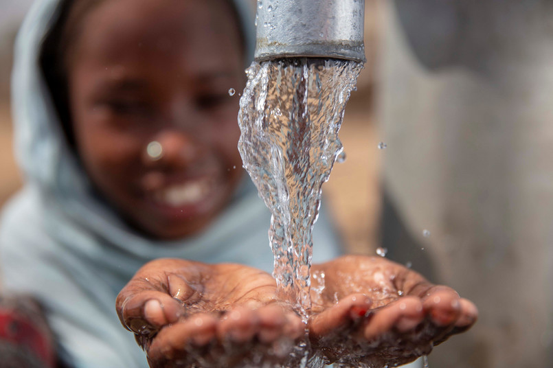 Dostęp do wody stanowi w Kenii poważny problem - mówi Helena Krajewska (PAH).
