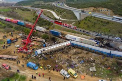 Najtragiczniejsza katastrofa w historii Grecji. Szefowie firmy kolejowej usłyszeli zarzuty zabójstwa