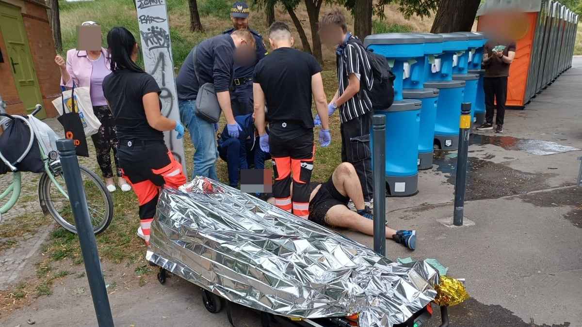 Nieprzytomny 16-latek leżał na jednej ulic Wrocławia. Sprawą zajmie się sąd rodzinny