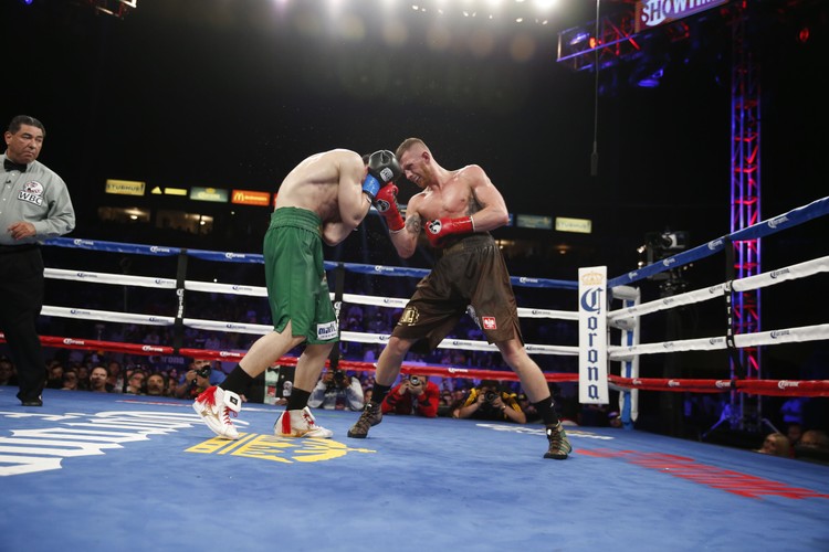 Fonfara wygrał z Chavezem Jr. przez techniczny nokaut