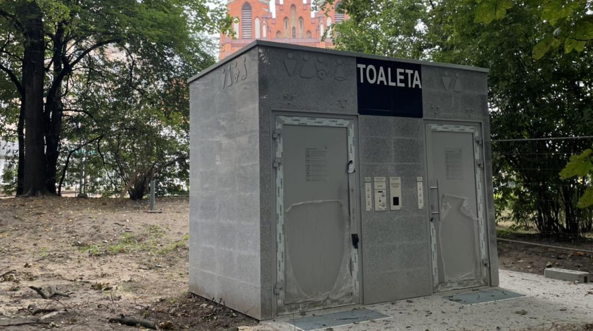 Toaleta publiczna w Białymstoku. Inwestycja za 430 tys. zł nie spełnia  warunków