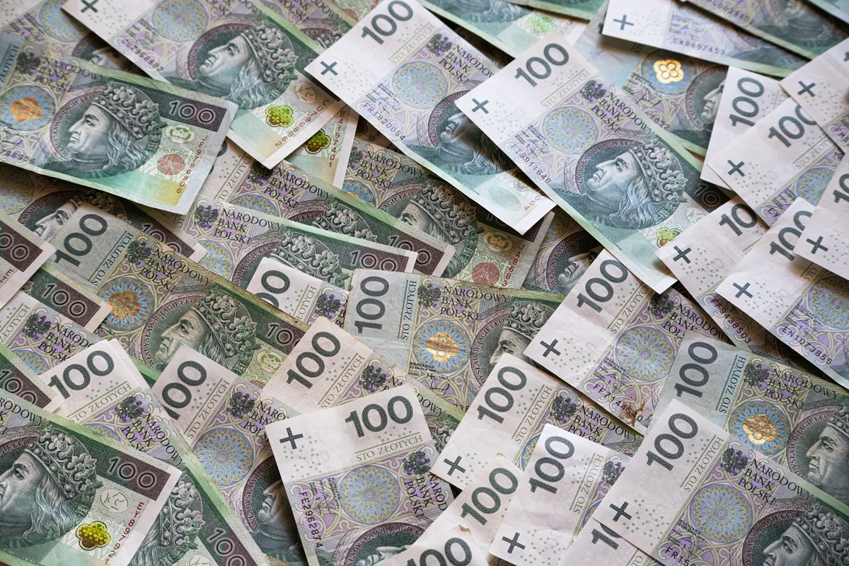 pieniądze gotówka emerytura