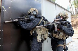 Polska szykuje się na odparcie rosyjskiej dywersji, ale bez wojska. Gen. Polko: "Prawo zabrania użyć GROM-u"