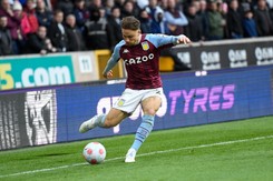 Matty Cash przedłużył kontrakt z Aston Villą