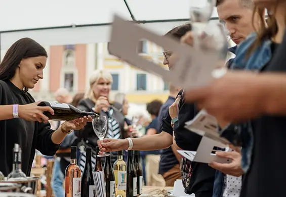 Na festiwalu w Zamościu będzie można spróbować win z Polski. Zamojskie Winogranie zaprasza