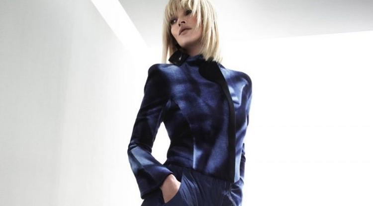 Kate Moss-szal és a kék színnel újított be az Armani