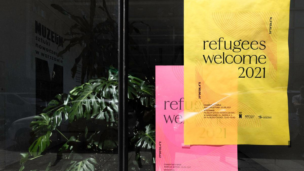 Piąta i jubileuszowa edycja charytatywnej Aukcji Sztuki Refugees Welcome odbędzie się w Światowy Dzień Uchodźcy - w niedzielę 20 czerwca 2021 r. o godz. 17:00, online. Organizowana jest wspólnie przez Fundację Ocalenie, Muzeum Sztuki Nowoczesnej w Warszawie i Towarzystwo Przyjaciół Muzeum.