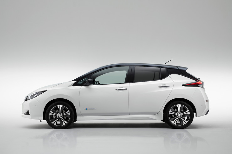 Nowy Nissan Leaf – dobrze wygląda i potrafi więcej