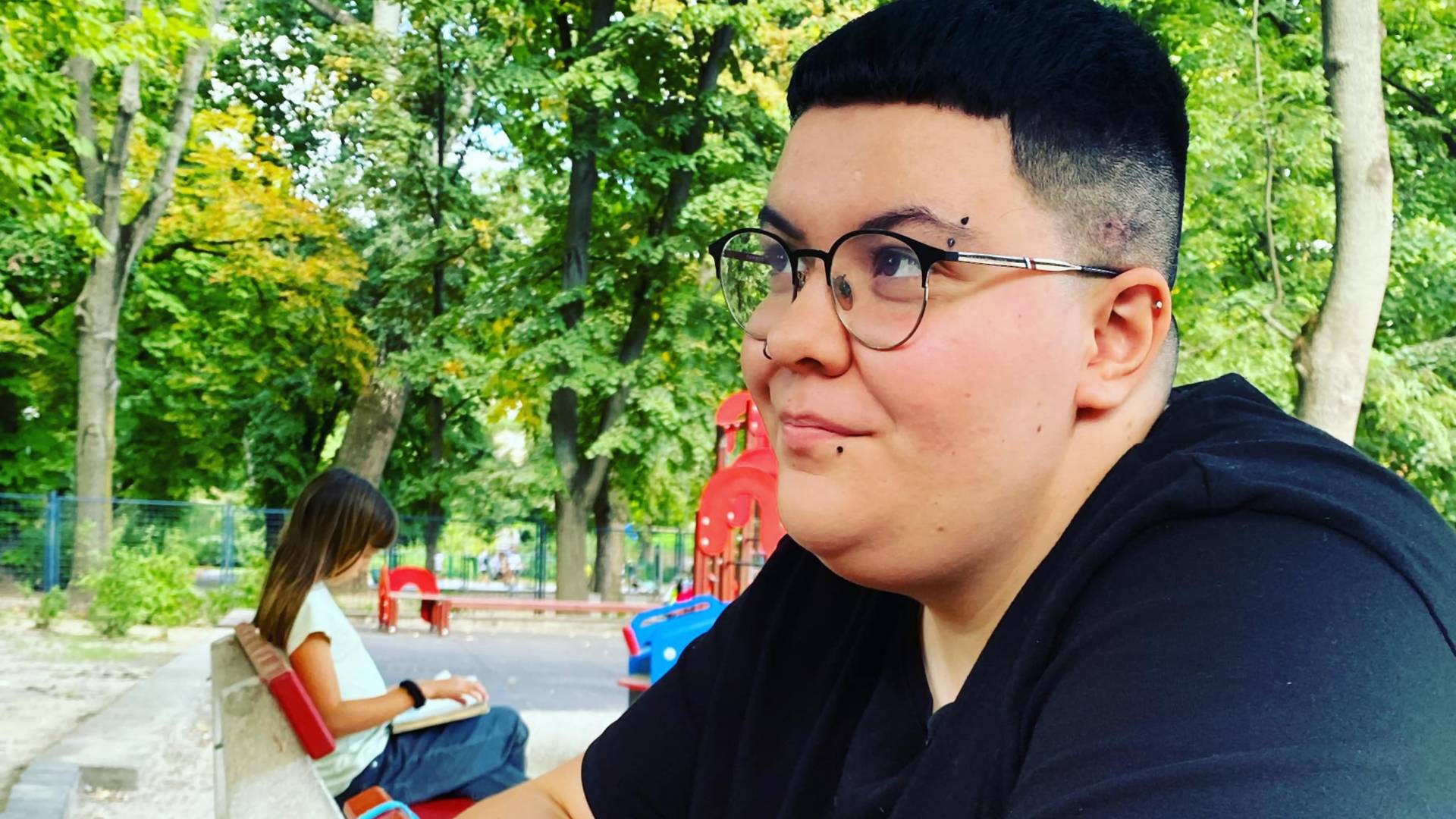 Emet je rođen kao devojčica a sada pokušava da kao dečak preživi u Orbanovoj homofobičnoj Mađarskoj