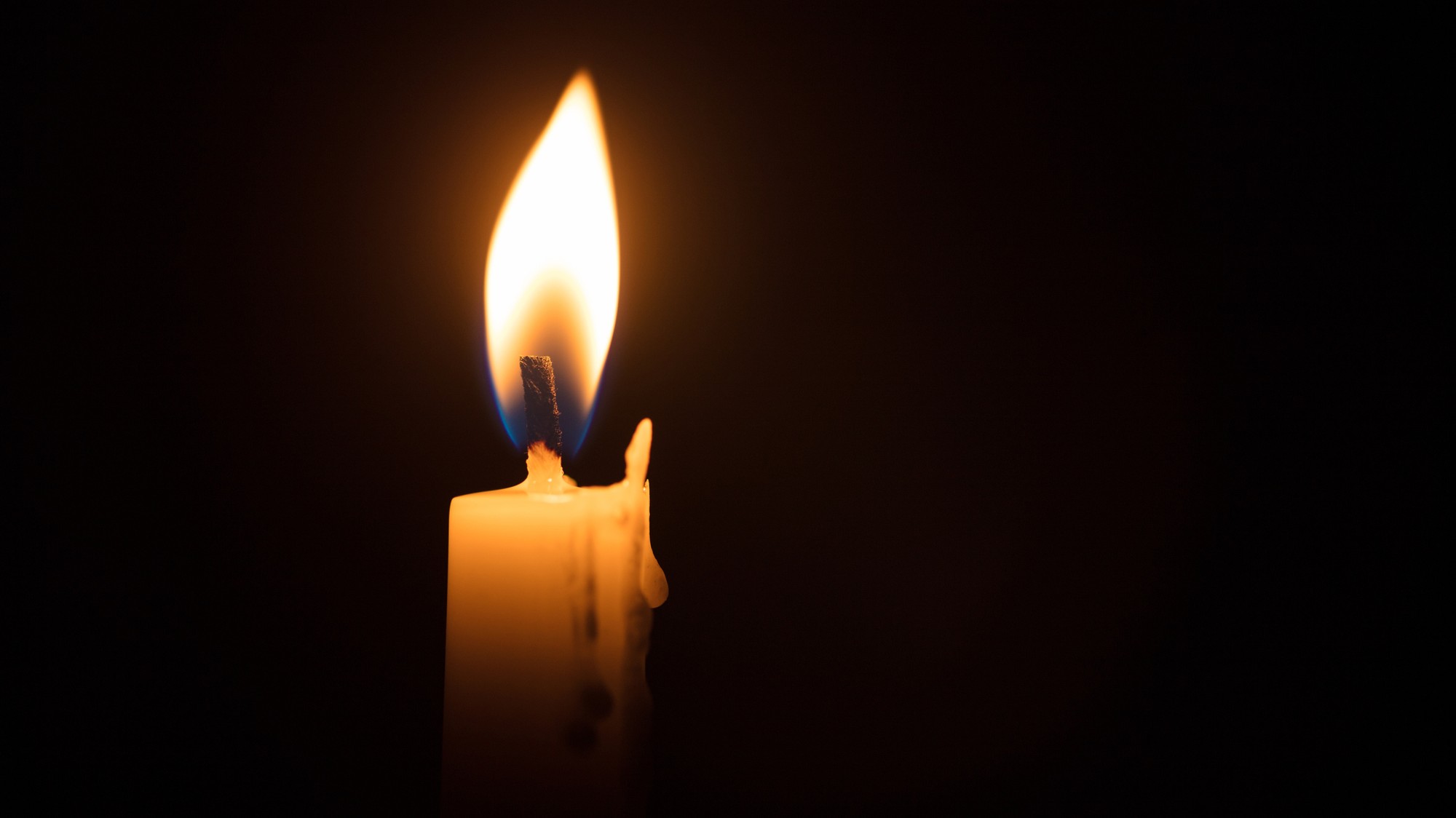 Football Player's Tragic Fall - News Directory 3