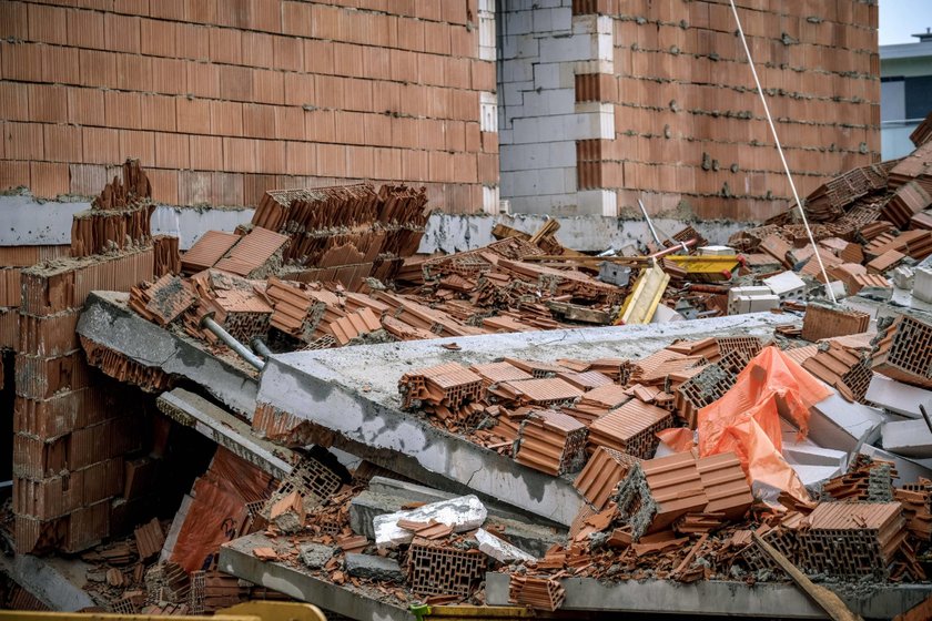 Ekoterrorysta wysadził budynek