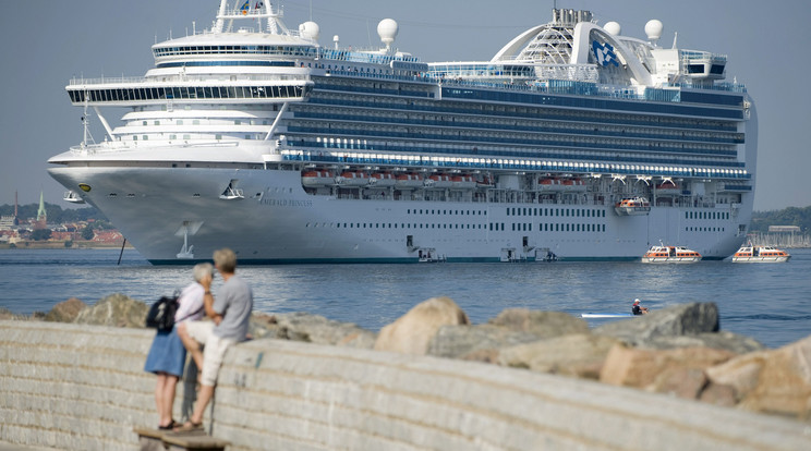 Ezen a hajón (Emerald Princess óceánjáró) ölte meg feleségét a férj /Fotó: AFP