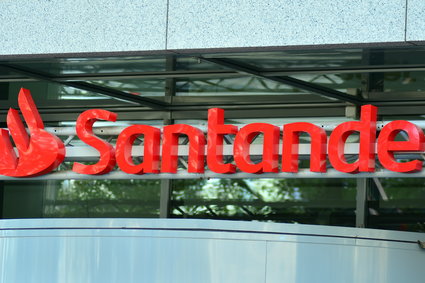 Santander chce wypłacić dodatkową dywidendę. Czy KNF na to zezwoli?