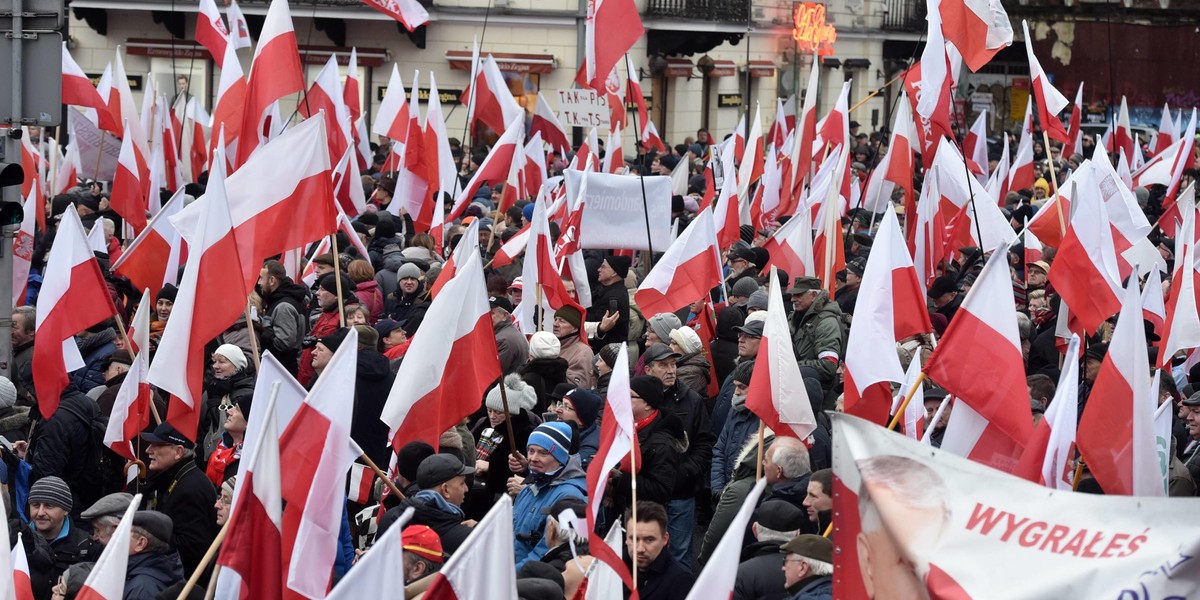 PiS chce pokazać, że rząd cieszy się niesłabnącym poparciem