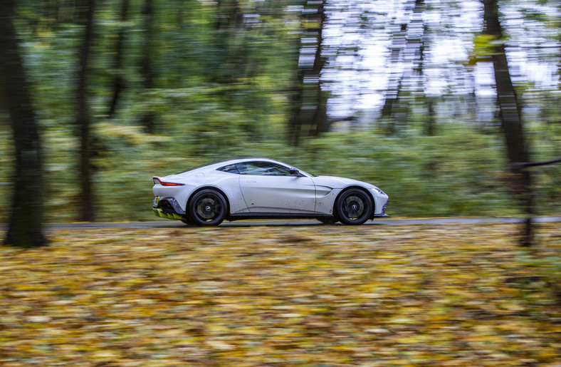 Aston Martin Vantage