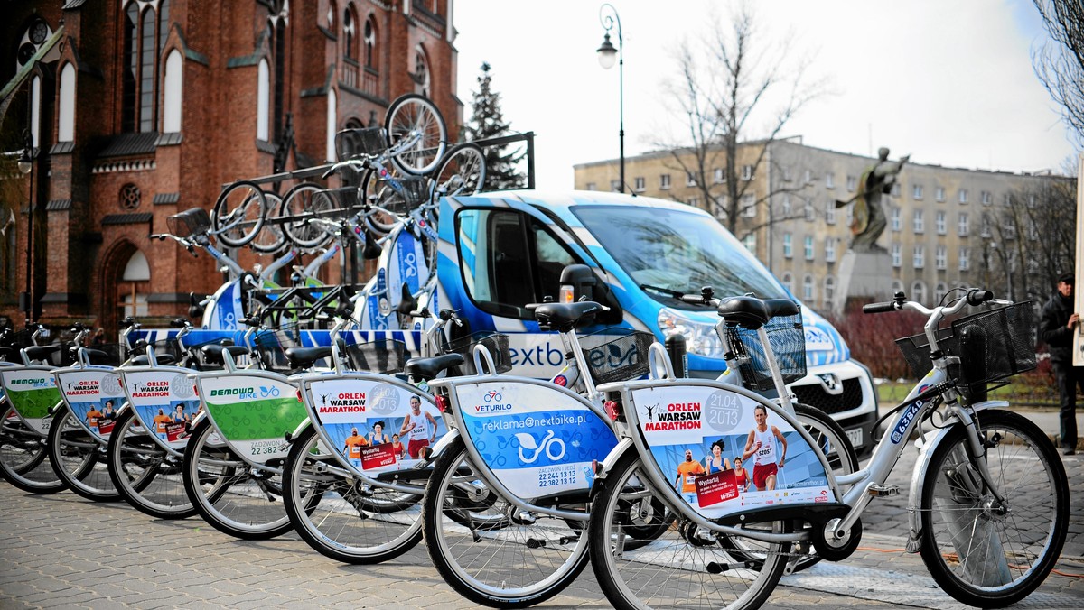 Kolejne rekordy popularności bije stołeczny system wypożyczalni rowerów Veturilo. Tylko w ciągu miesiąca jego funkcjonowania w tym roku jednoślady zostały wypożyczone ponad 200 tysięcy razy! Poza tym w maju i kwietniu przybyło ok. 30 tys. nowych użytkowników Veturilo i jest ich już w sumie ok. 90 tys.