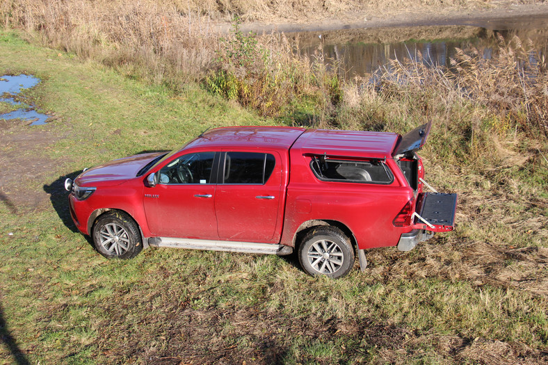 Toyota Hilux VIII 2.4 D-4D