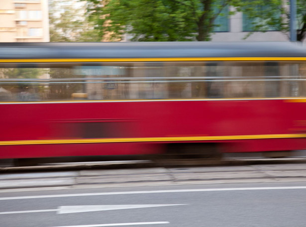 Młode, pijane kobiety pobiły motorniczego