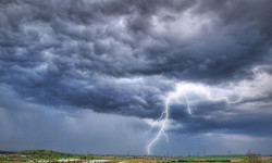 Ciśnienie atmosferyczne - jaki ma wpływ na zdrowie i samopoczucie. Jak sobie radzić z różnicami ciśnienia atmosferycznego?