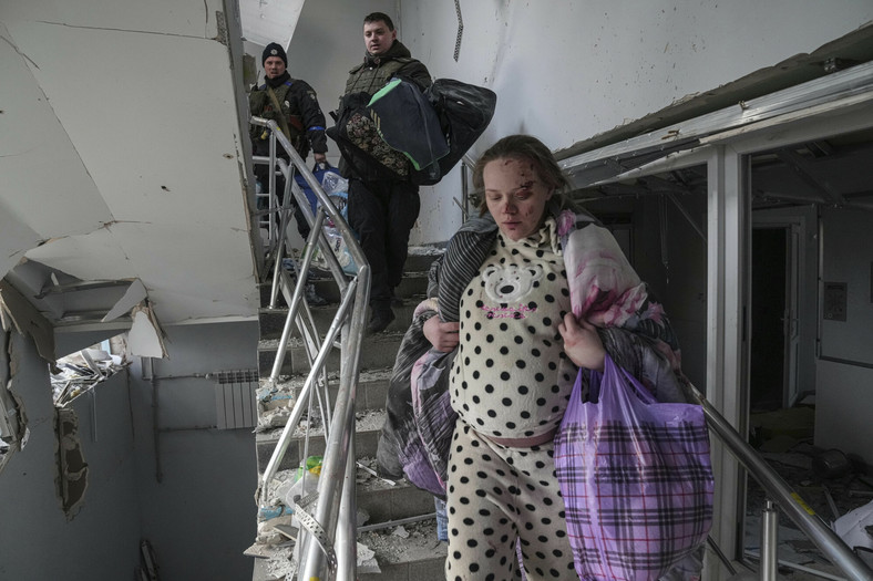 Marianna Wyszemirska podczas ewakuacji ze szpitala w Mariupolu