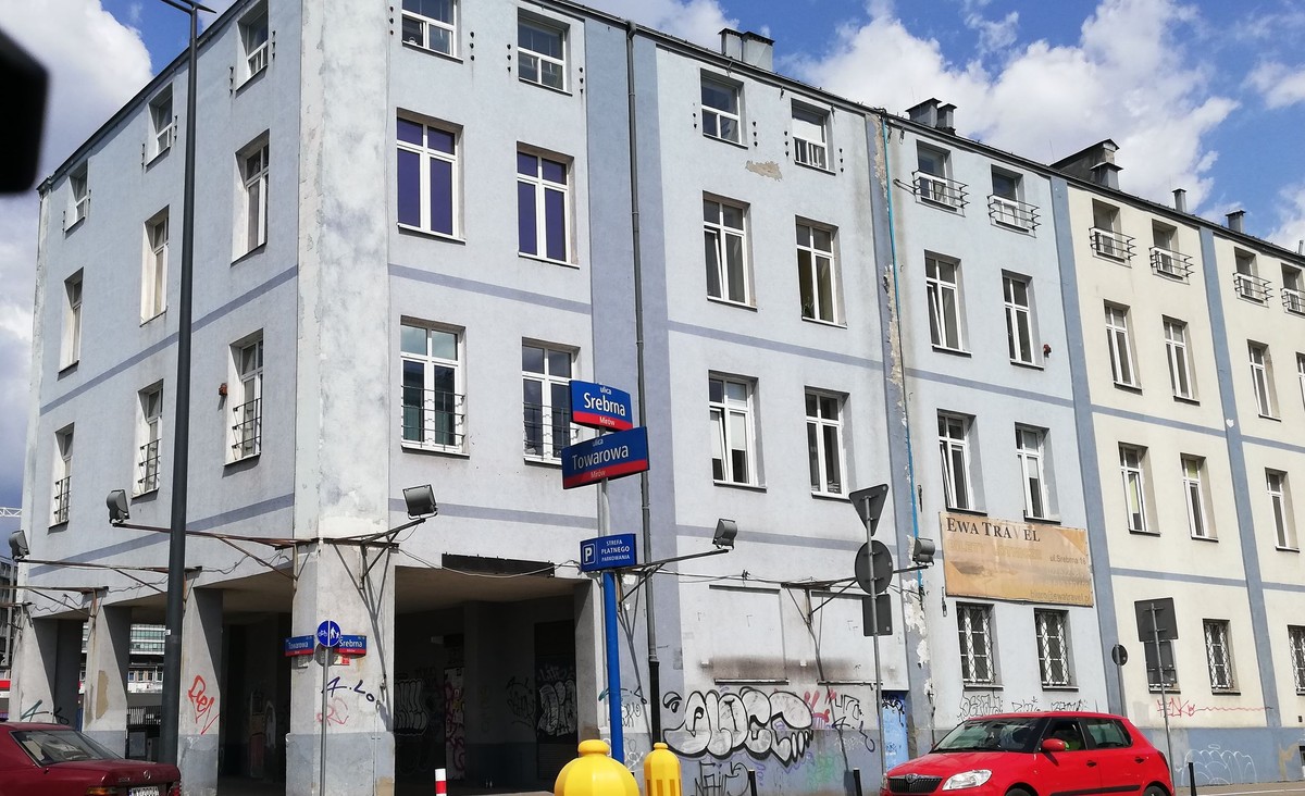 Sprzedaż nieruchomości następuje w drodze przetargu lub w drodze bezprzetargowej