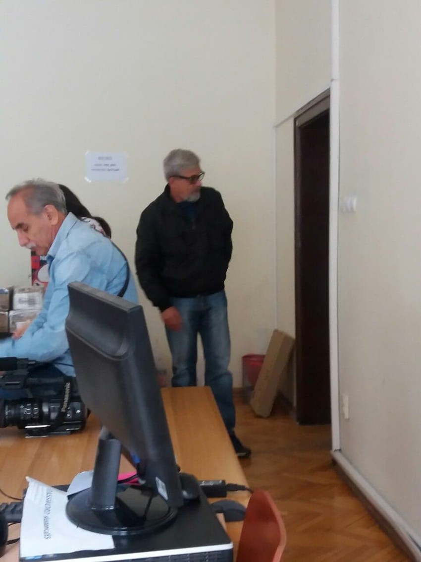 Muškarac koji je želeo da prisustvuje sastanku