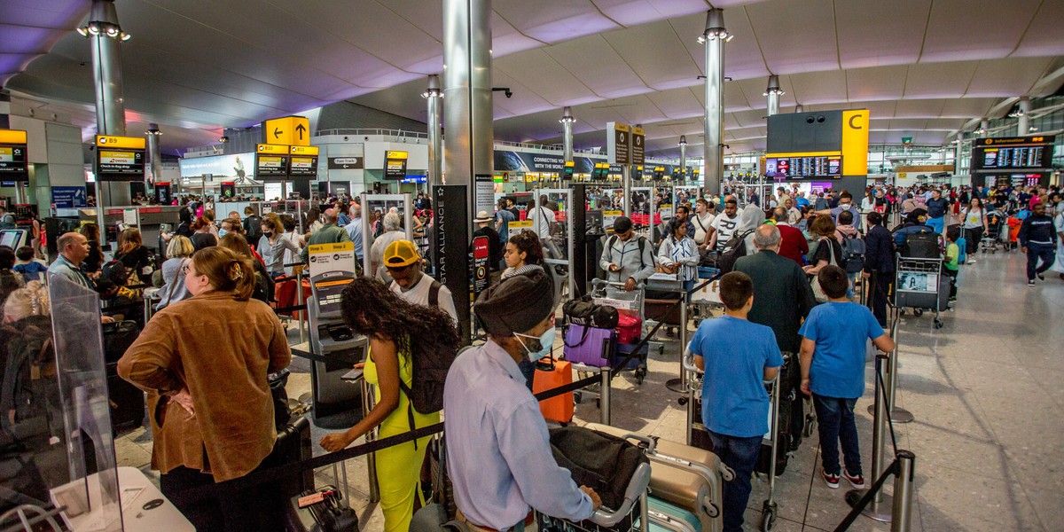 Problemy na lotniskach w tym roku to nic nowego. Wcześniej paraliż objął m.in. port Heathrow w Londynie.