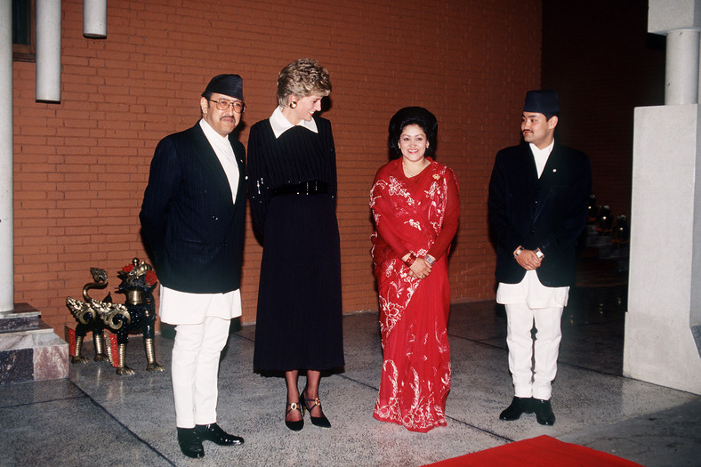 Król Birendra, księżna Diana, królowa Aishwayra i książę Dipendra (1993)